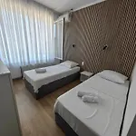 Motel Maks