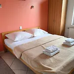 Motel Maks