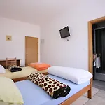 Maks 2* Kiseljak
