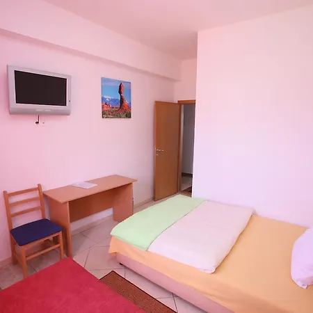 Motel Maks 2*